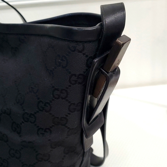 ๐ฎ๐น Gucci Black GG Canvas Monogram Leather Trim Bucket Shoulder Bag ๐ฎ๐น ๐ค๐ค - Picture 6 of 17